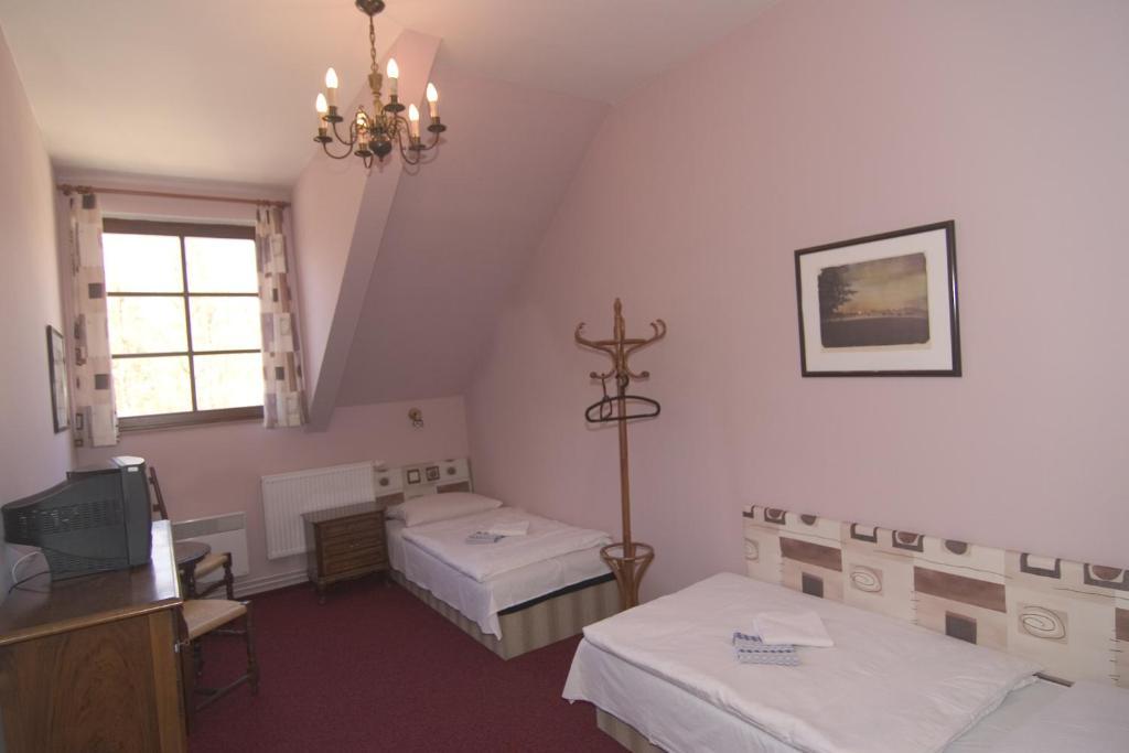Pivovarsky Dvur Zvikov Zvíkovské Podhradí Kamer foto